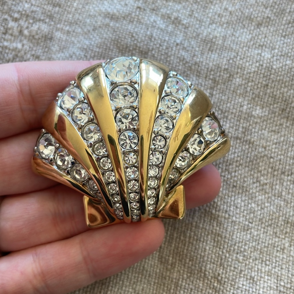 Swarovski Brooch signed vintage unique Shell